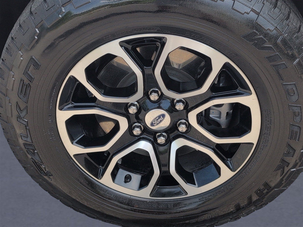 Used 2022 Oxford White Ford XLT image 38