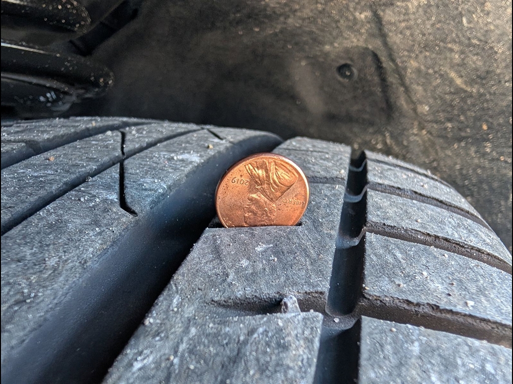 Used 2020 Agate Black Ford XLT image 38