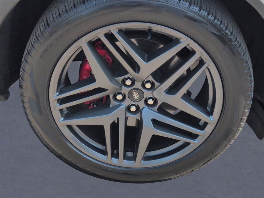 Used 2025 Rapid Red Metallic Tinted Clearcoat Ford ST image 38