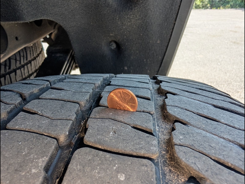 Used 2023 Summit White Chevrolet LTZ image 38