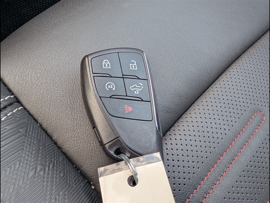Used 2026 Onyx Black GMC AT4X image 38