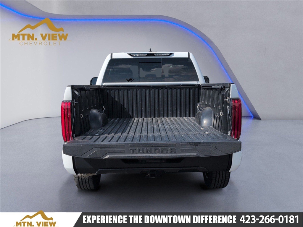 Used 2022 White Toyota SR5 image 38