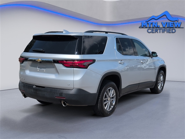 2022 Chevrolet Traverse LT Cloth