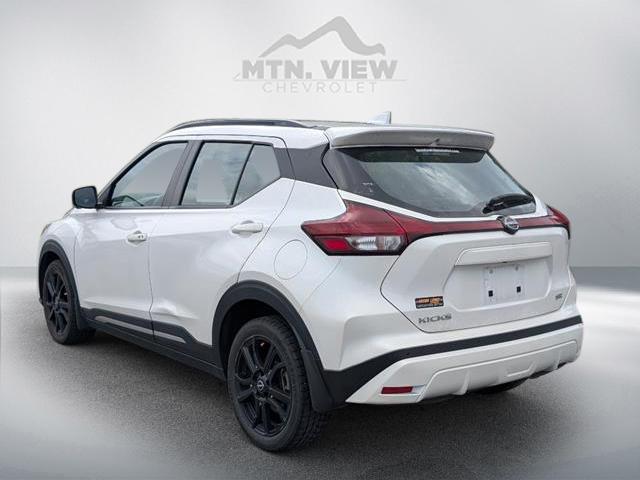 2023 Nissan Kicks SR