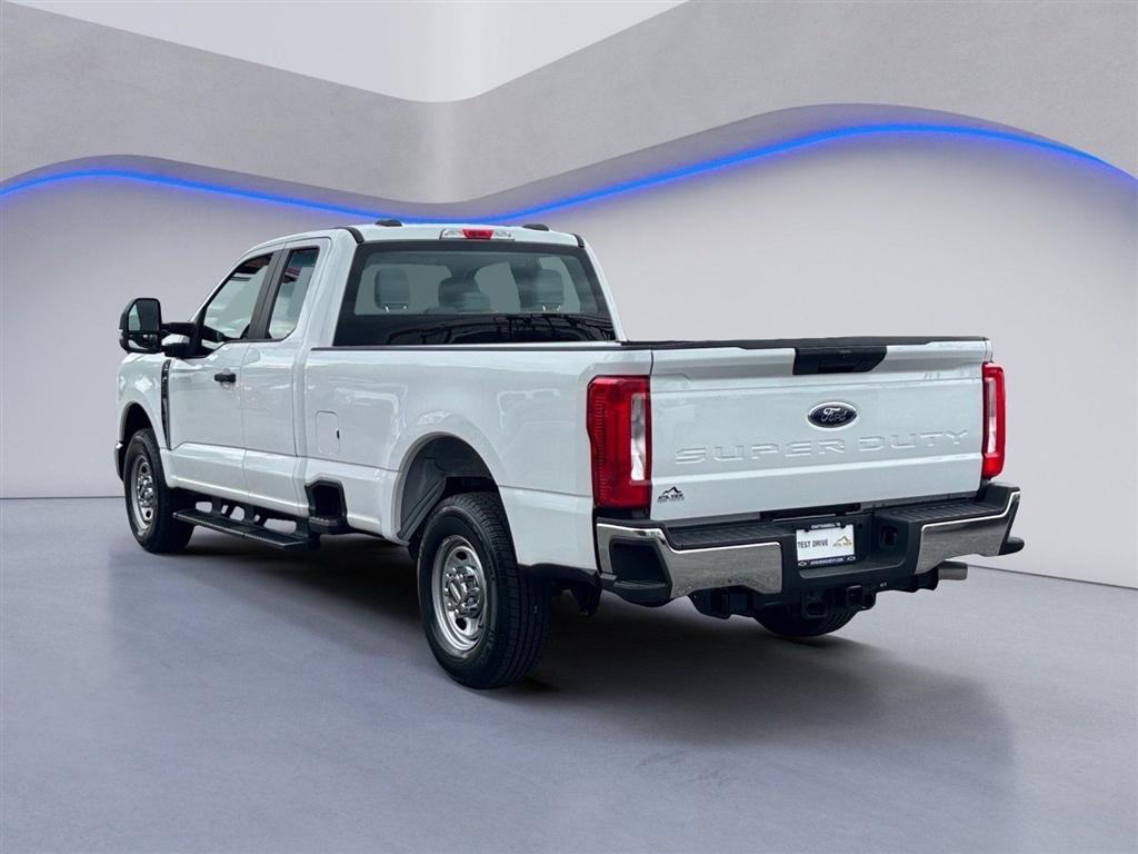 Used 2024 Oxford White Ford XL image 3