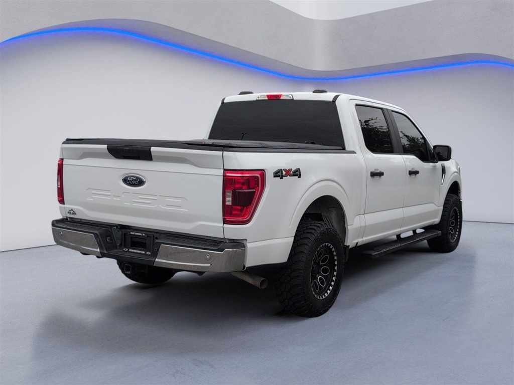 Used 2021 Oxford White Ford XLT image 3