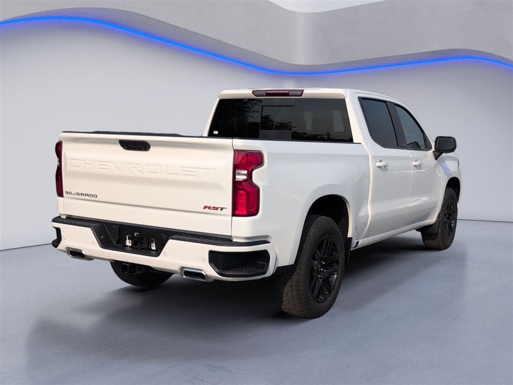 New 2026 Summit White Chevrolet RST image 3