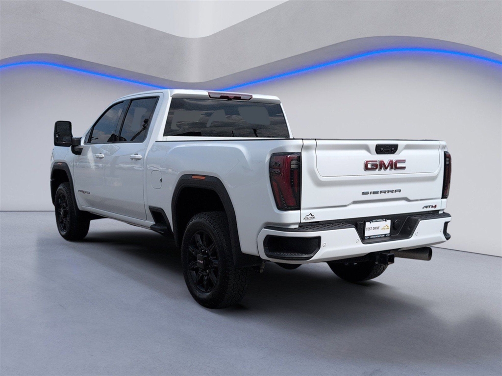 Used 2025 Summit White GMC AT4 image 3