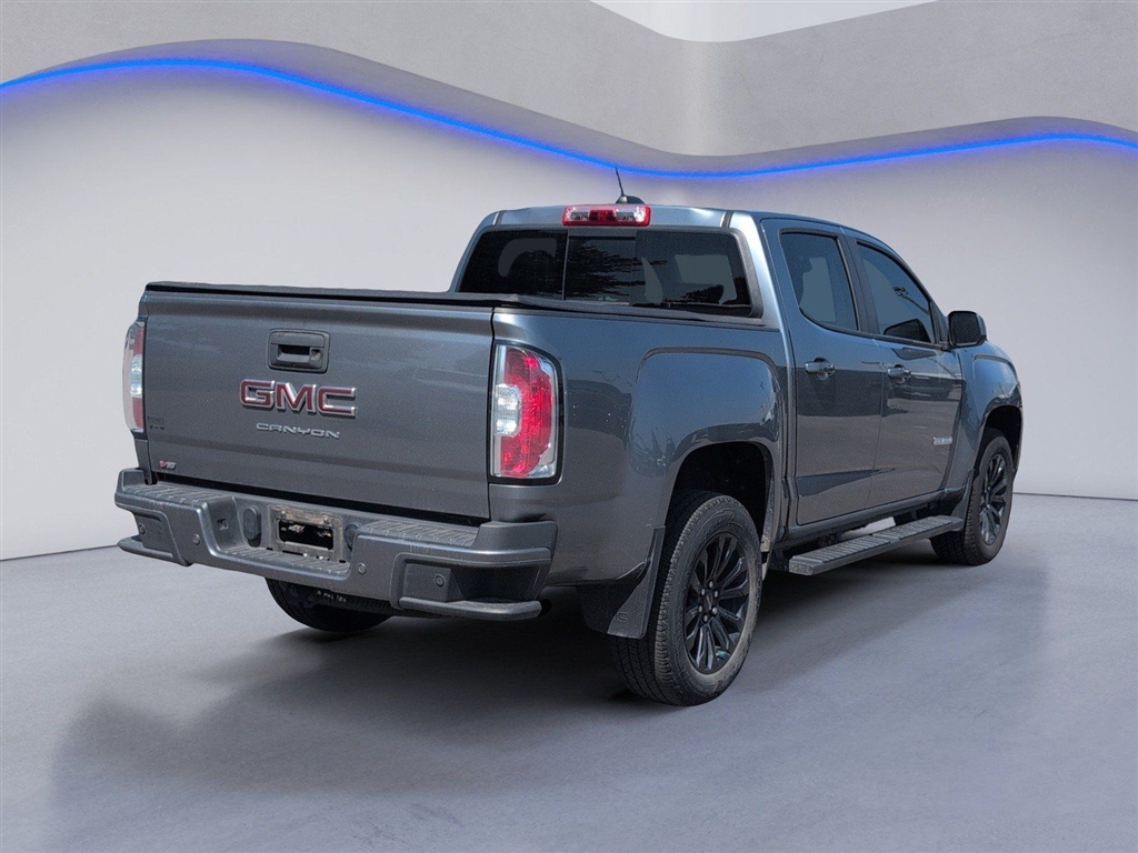 Used 2022 Satin Steel Metallic GMC Elevation image 3