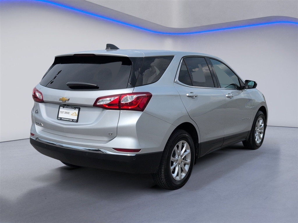 Used 2020 Silver Ice Metallic Chevrolet LT image 3