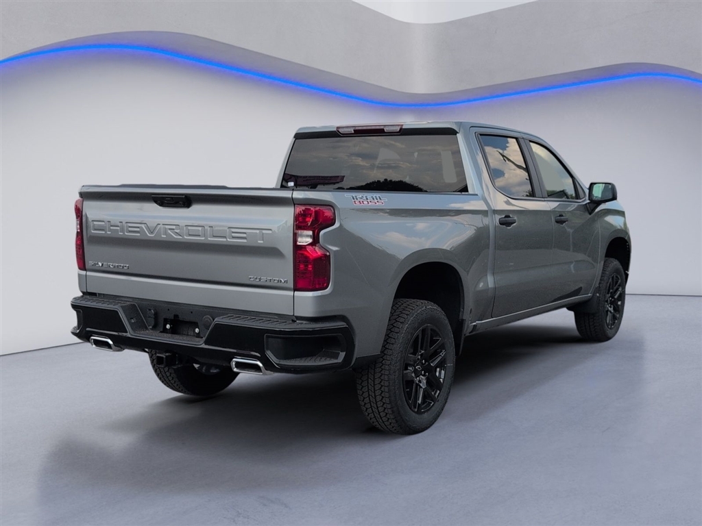 New 2026 Sterling Gray Metallic Gxd Chevrolet Custom Trail Boss image 3