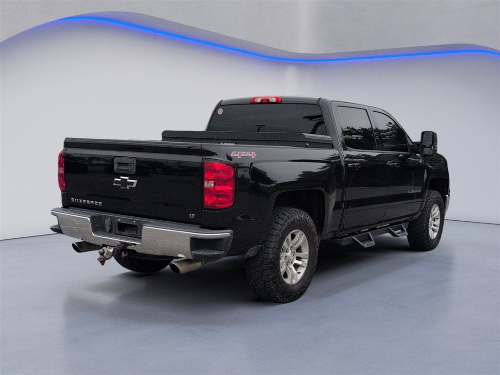 Used 2015 Black Chevrolet LT image 3