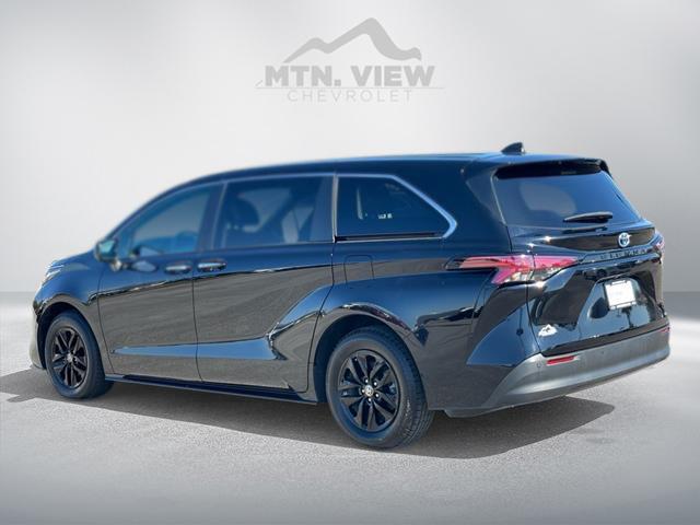 2022 Toyota Sienna XLE 7-Passenger