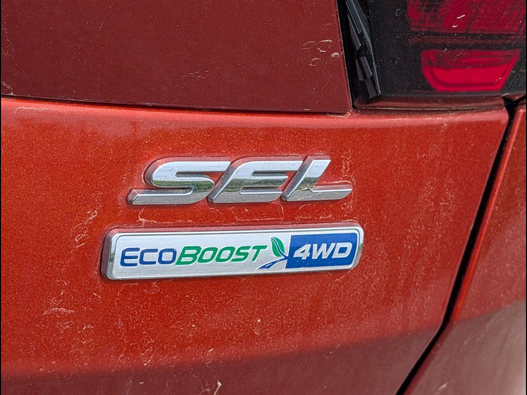 Used 2019 Sedona Orange Ford SEL image 5