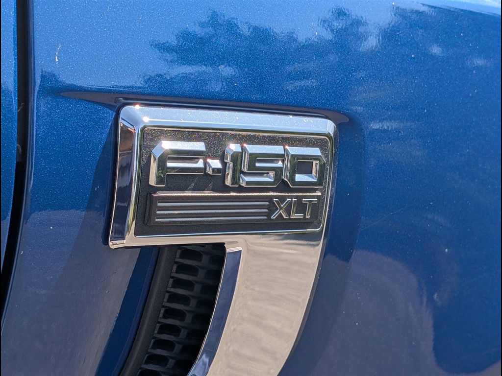 Used 2025 Atlas Blue Ford XLT image 5