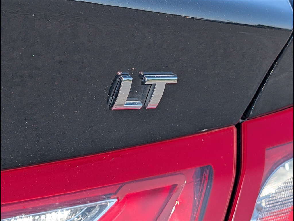Used 2023 Mosaic Black Metallic Chevrolet LT image 5