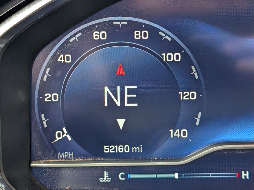 Used 2024 Summit White Chevrolet LT image 5