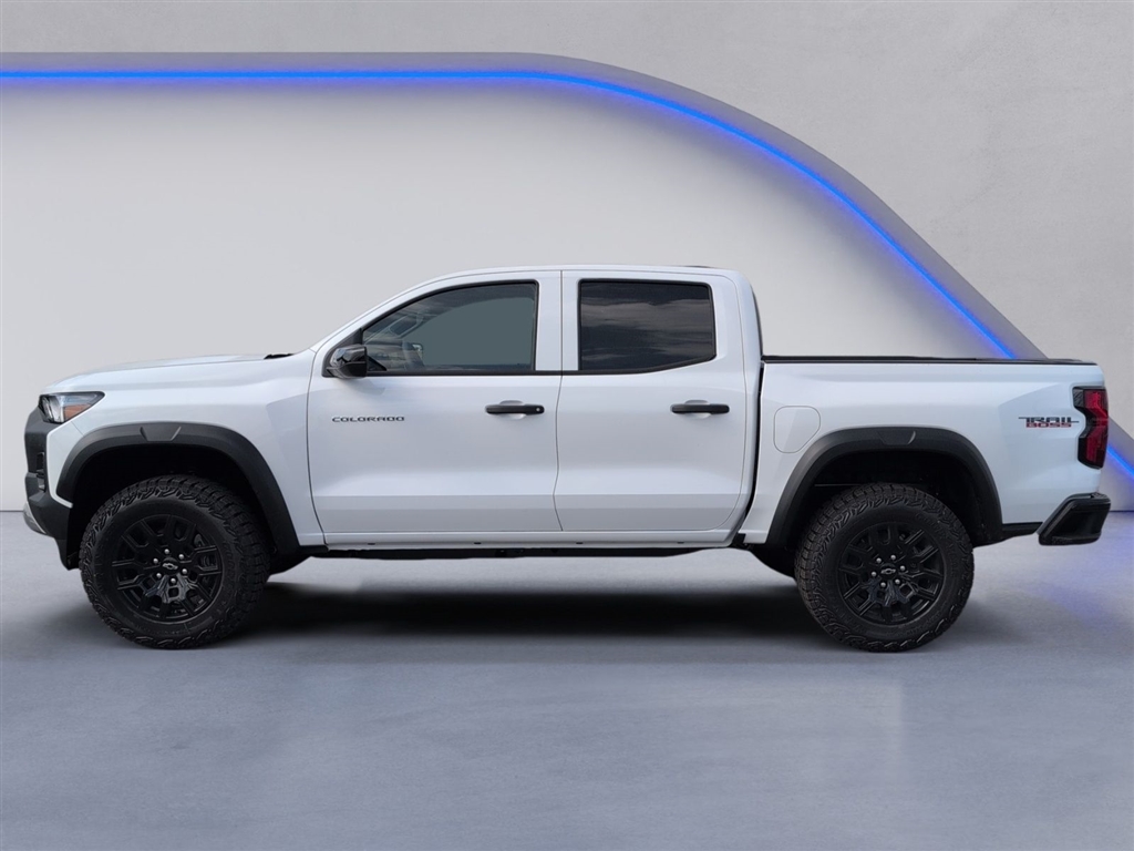New 2026 Summit White Chevrolet Trail Boss image 5