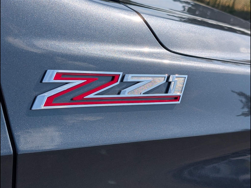 Used 2021 Shadow Gray Metallic Chevrolet Z71 image 5
