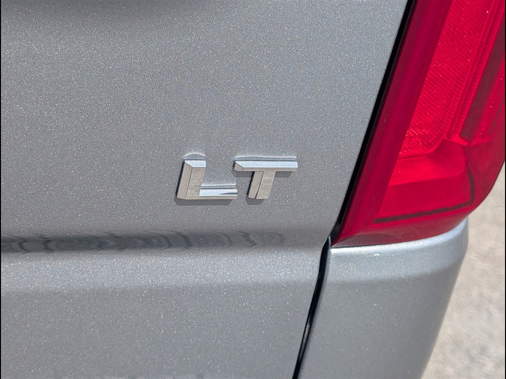 Used 2026 Sterling Gray Metallic Chevrolet LT Trail Boss image 5