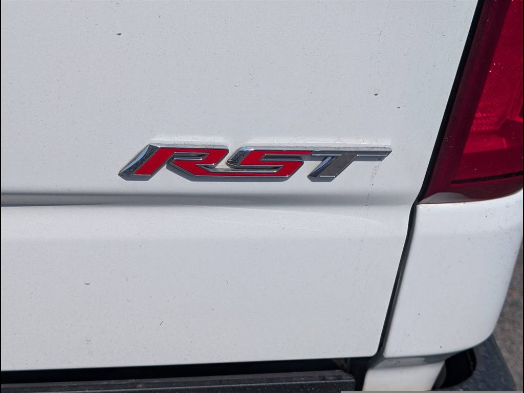 Used 2021 Summit White Chevrolet RST image 5