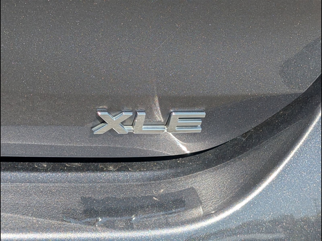 Used 2022 Magnetic Gray Metallic Toyota XLE image 5