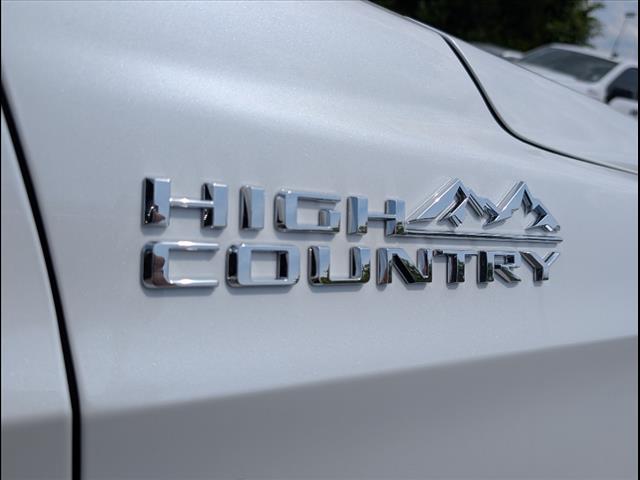 2025 Chevrolet Suburban High Country