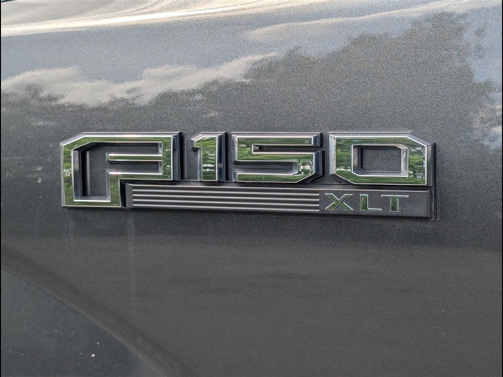 Used 2020 Magnetic Ford XLT image 6