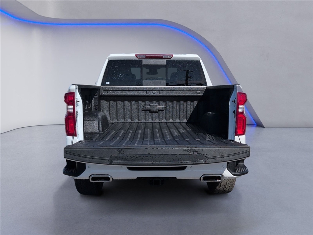 New 2026 Summit White Chevrolet RST image 6