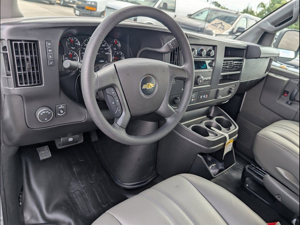 New 2025 Summit White Chevrolet 2500 image 6