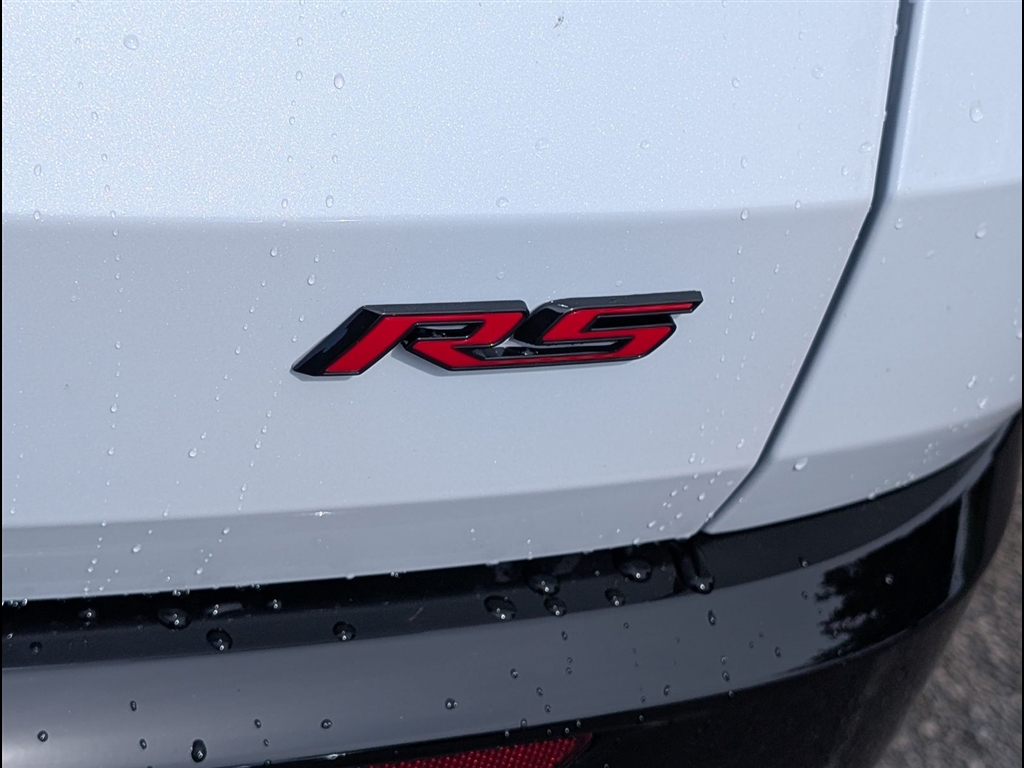 New 2026 Polar White Tricoat Chevrolet RS image 6
