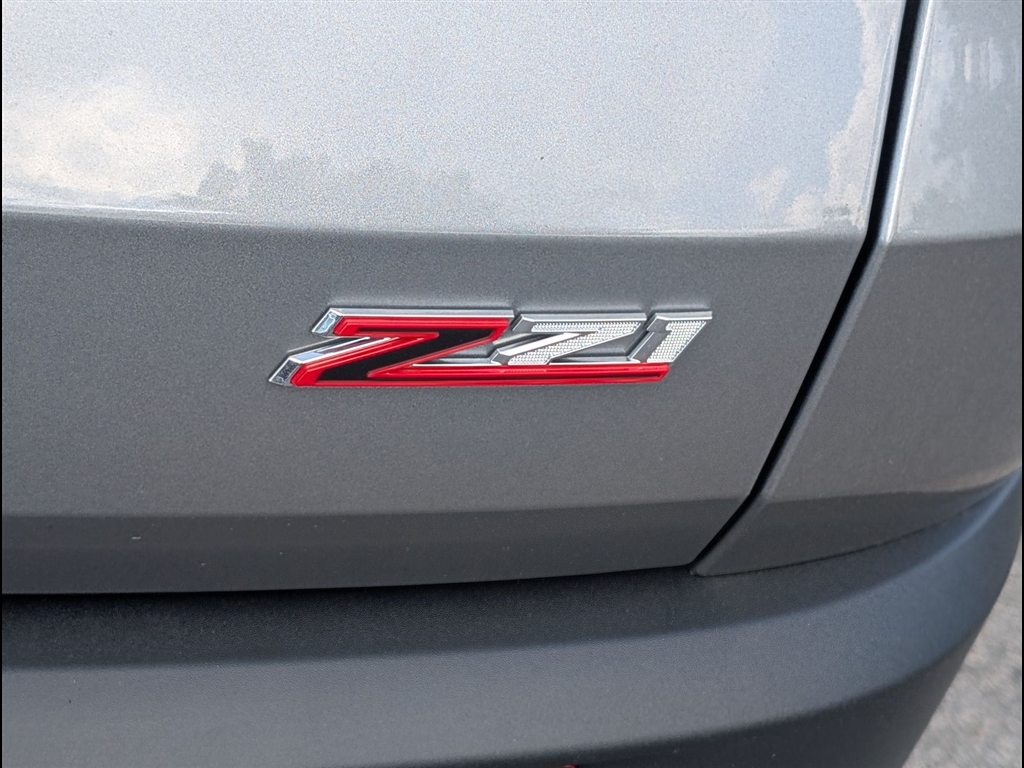 New 2027 Sterling Gray Metallic Chevrolet Z71 image 6