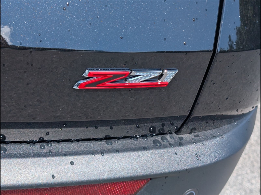 New 2027 Mosaic Black Metallic Chevrolet Z71 image 6