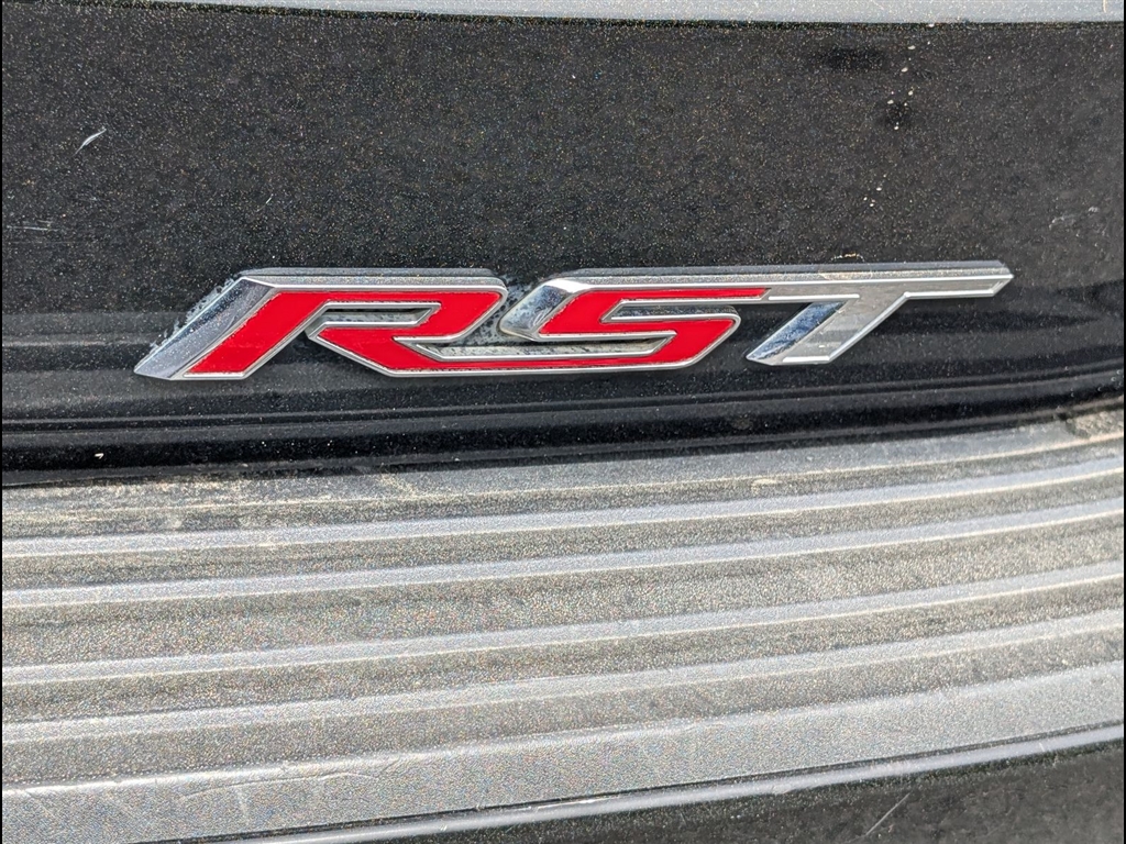 Used 2022 Black Chevrolet RST image 6