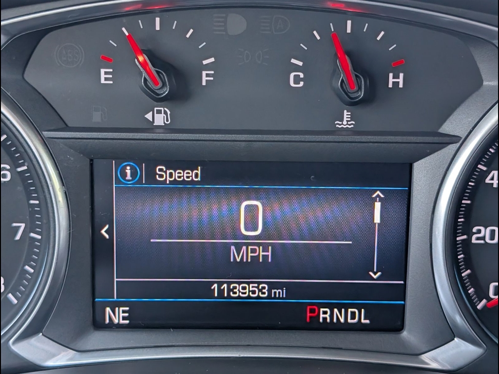 Used 2022 Iron Gray Metallic Chevrolet LT image 6