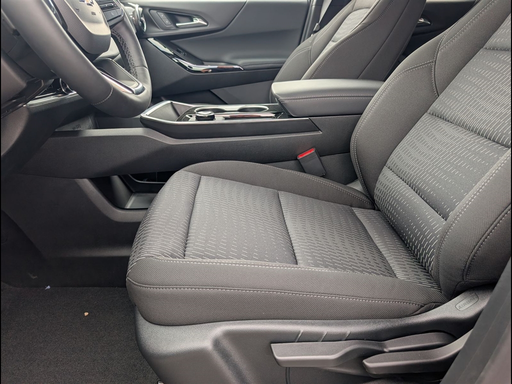 New 2026 Mosaic Black Metallic Chevrolet LT image 6