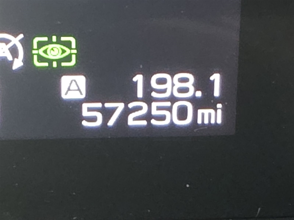 Used 2022 Autumn Green Metallic Subaru Limited image 6