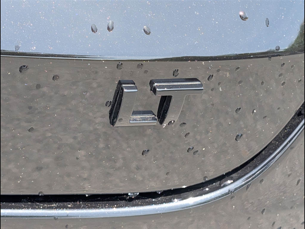 New 2026 Mosaic Black Metallic Chevrolet LT image 6