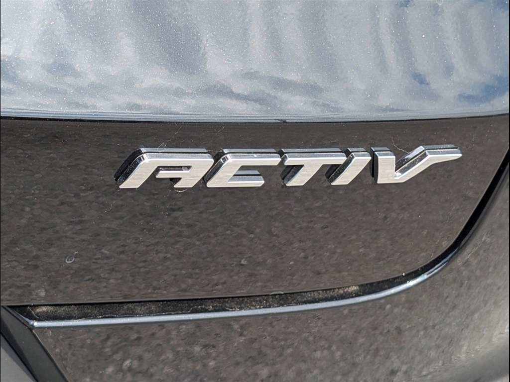 New 2026 Mosaic Black Metallic Chevrolet ACTIV image 6