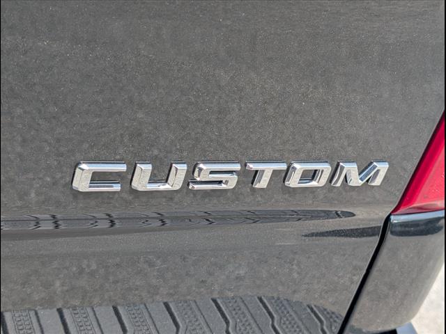 2025 Chevrolet Silverado 1500 Custom