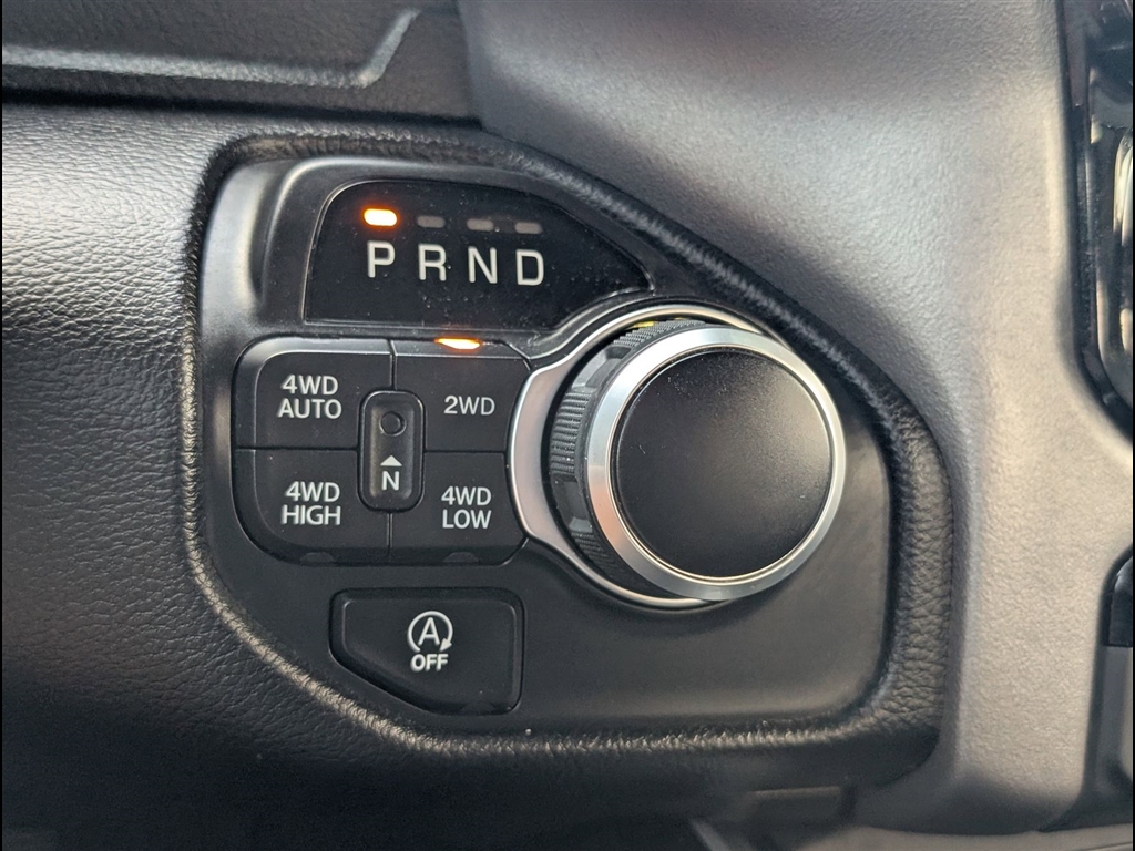 Used 2022 Diamond Black Crystal Pearl Coat RAM Big Horn image 7