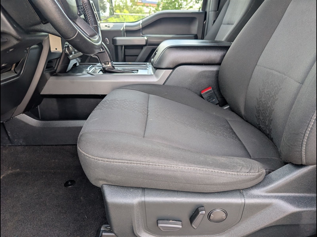 Used 2020 Magnetic Ford XLT image 7