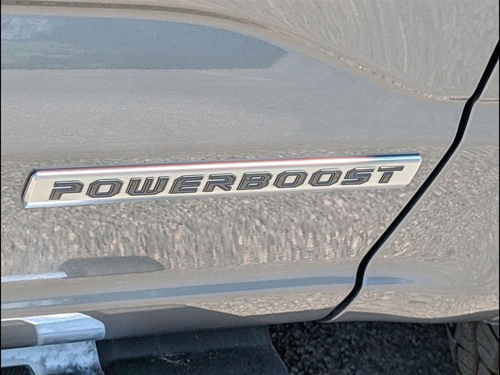 Used 2025 Carbonized Gray Ford XLT image 7
