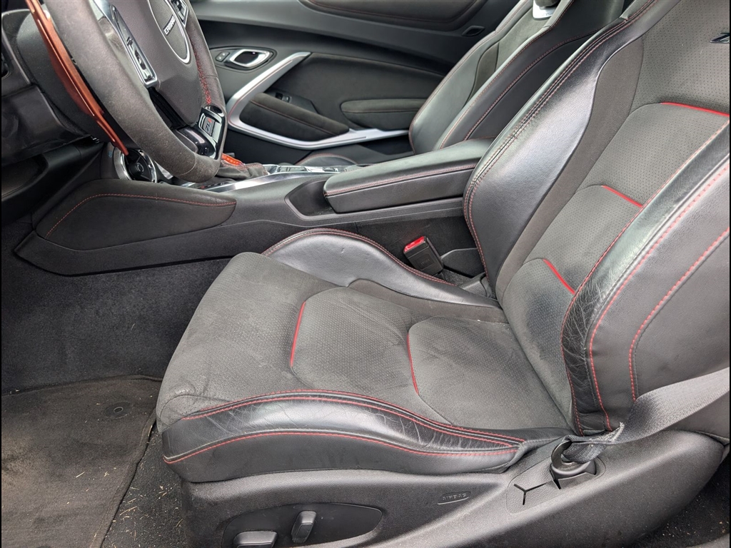 Used 2018 Garnet Red Tintcoat Chevrolet ZL1 image 7