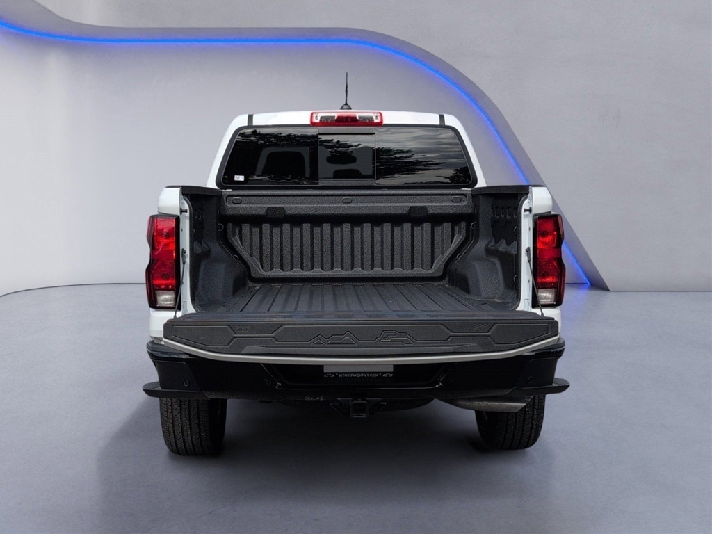 New 2026 Summit White Chevrolet Work Truck image 7