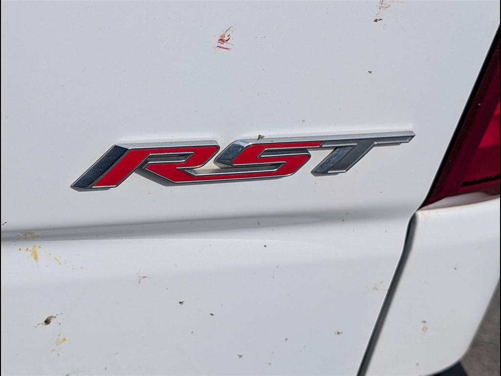 Used 2021 Summit White Chevrolet RST image 7