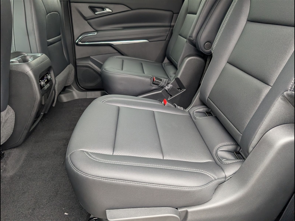 New 2026 Sterling Gray Metallic Chevrolet LT image 7