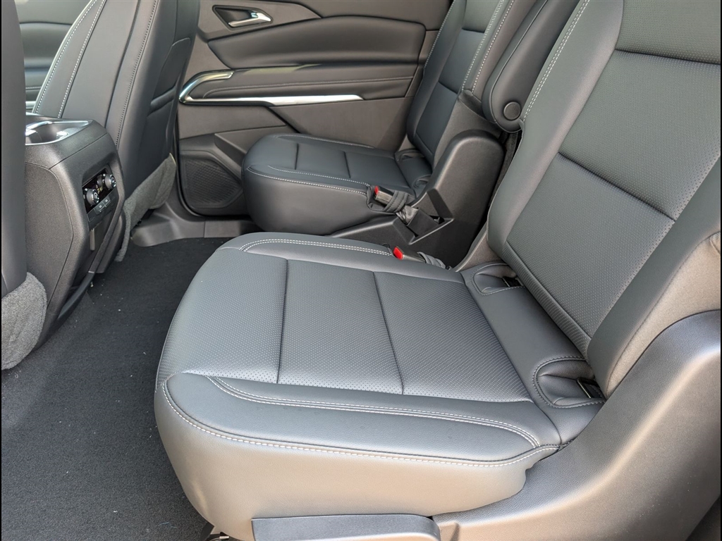 New 2027 Mosaic Black Metallic Chevrolet LT image 7