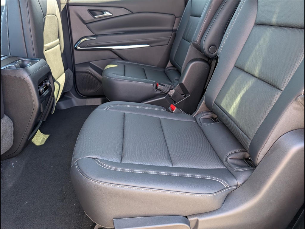 New 2026 Radiant Red Tintcoat Chevrolet LT image 7