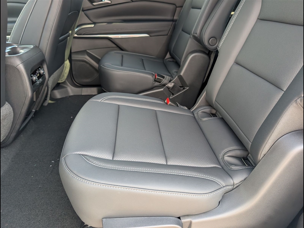 New 2027 Summit White Chevrolet LT image 7